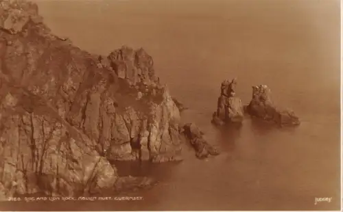 BR68960 Hund und Lyon Rock Moulin Huest Guernsey UK Richter 3128 Echtfoto