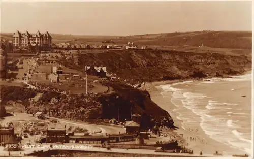 BR68607 West Cliffs Whitby UK Richter 9955 Echtfoto