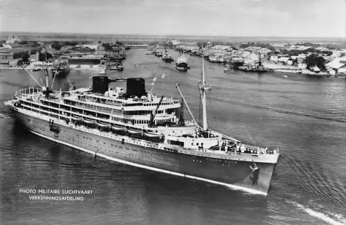 BR56721 Kononklijke Rotterdamsche Lloyd WilhemRuys Foto Militaire Luchtvaart Ve