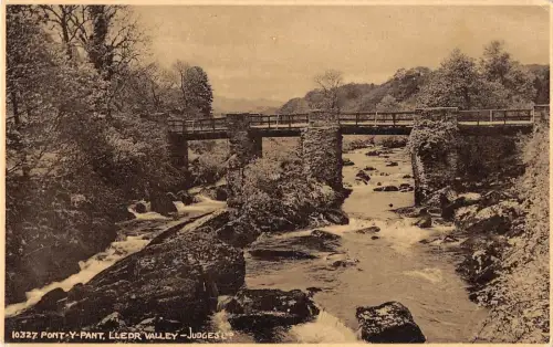 BR68581 pont y pant lledr valley wales richter 10327 Echtfoto