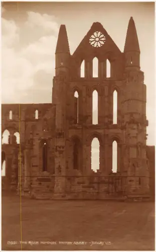 BR69113 the rose window whitby abbey uk richter 15921 Echtfoto