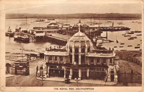 BF34220 the royal pier southampton uk front/back scan
