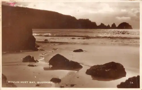 br109452 moulin huet bay guernsey echtfoto uk