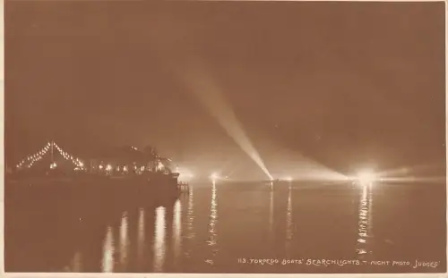 BR68378 Torpedoboote Serschlights Night UK Richter 113 Echtfoto
