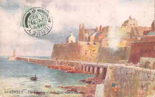 uk29122 zwelve oclock gun castle cornet guernsey uk