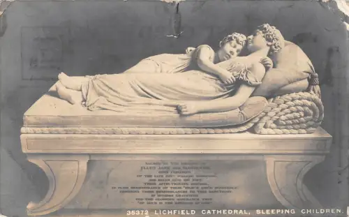 uk28564 schlafende kinder lichfield cathedral echtfoto uk