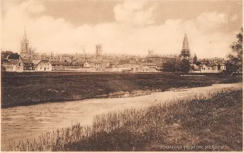 uk13014 stamford from the meadows uk