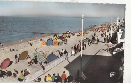 BF27864 la plage et la promenade a marre luc sur mer france front/back image