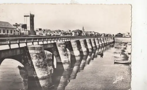 BF27642 les sables d olonne vendee le chenal et la tou france front/back image