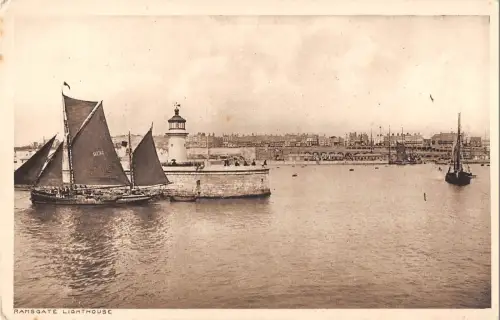 BR96383 Ramsgate Lighthouse UK Ship Bateaux
