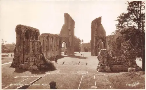 br109543 Glastonbury Abbey Looking West Echtfoto UK Richter