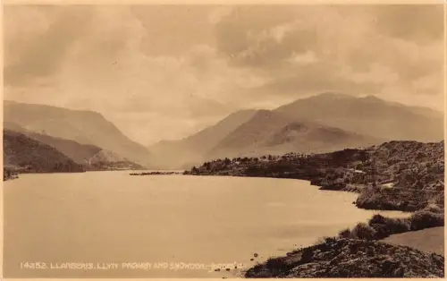 BR96925 llanberis llyn padarn und snowdon richter 14252 wlaes
