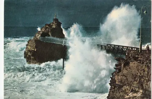 BF13957 biarritz tempete au rocher de la vierge france front/back image
