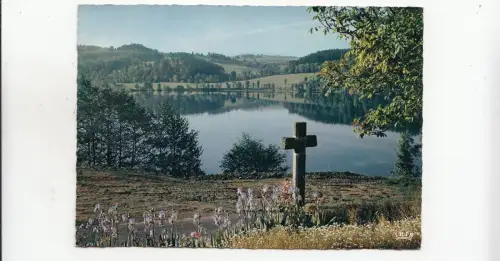 BF31911 lac d aydat auvergne lac de barrage france front/back image
