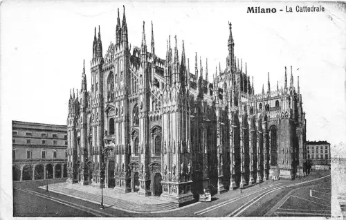 BF34552 milano la cattedrale italy front/back scan