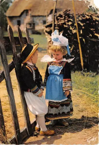 BR26655 La Bretagne Schüchterne Folklore Kostüme Kinder Enfant Frankreich