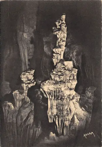 BR40742 Grotte des demoiselles la vierge a l enfant France