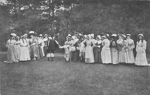 br109304 touching for kings evil uk theater art