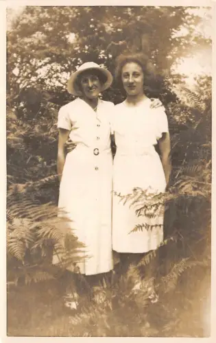 Lot315 Sozialgeschichte Echtfoto Frauen UK