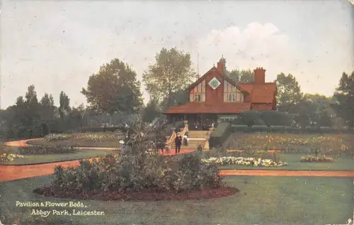 BR67644 Leicester Abbey Park Pavillon und Blumenbeete UK