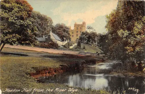 uk22168 haddon hall from the river wye uk