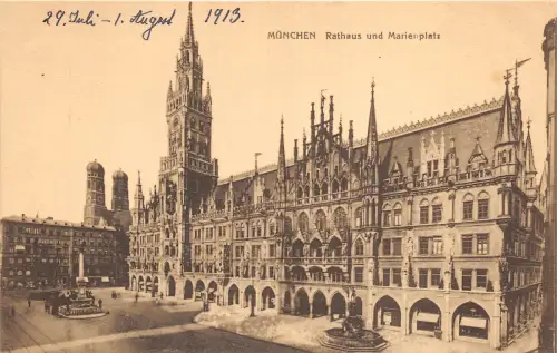BG26647 Rathaus und Marienplatz München Germany