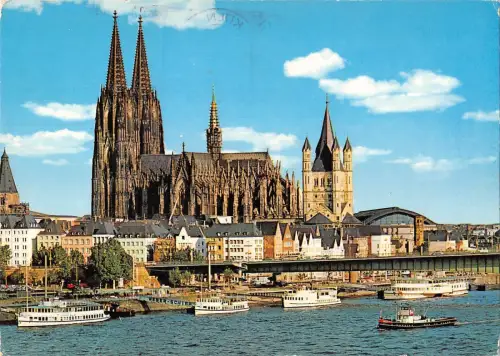 BT15441 Köln am Rhein Rheinufer mit Dom Schiffsbateaux Germany