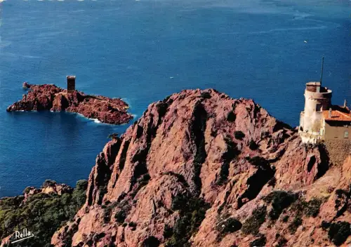 BT6579 Le Semaphore du Dramont et l ile d OR France
