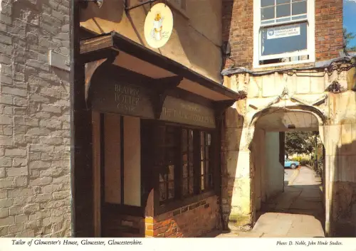 BR89089 Schneider von Gloucester Haus Gloucester UK