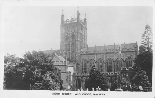 BR69758 Priorat Kirche und Kreuz Malvern Echtfoto UK