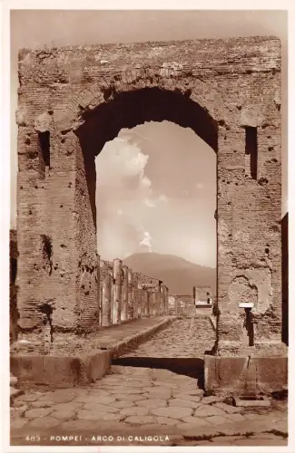 bg24333 pompei arco di caligola italy PCA