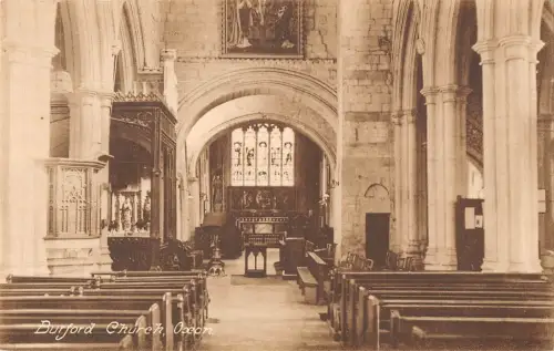 BR67931 burford church oxon uk