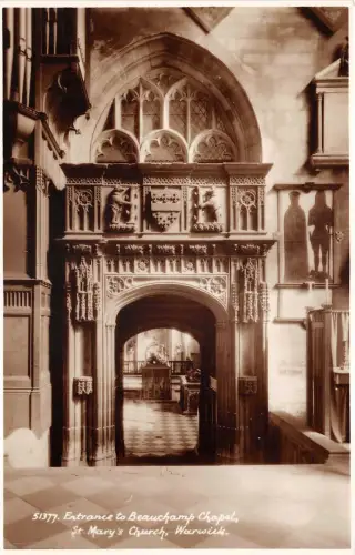 br108803 Eingang zur Beauchamp Kapelle St Parys Kirche Warwick UK