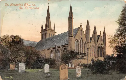 BR59086 st nicholas church gt yarmouth uk