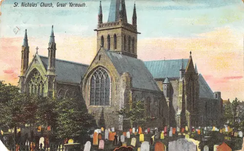 uk13540 st nicholas church gt yarmouth uk