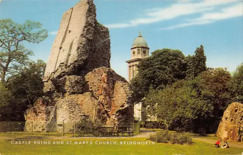 uk7248 castle ruines and st marys church bridgnorth uk
