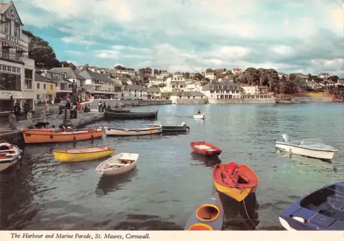 B96590 the harbour and marine parade st mawes cornwall ship bateaux uk