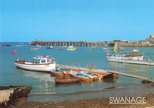 BR76132 Schwanenschiff Bateaux The Pier UK
