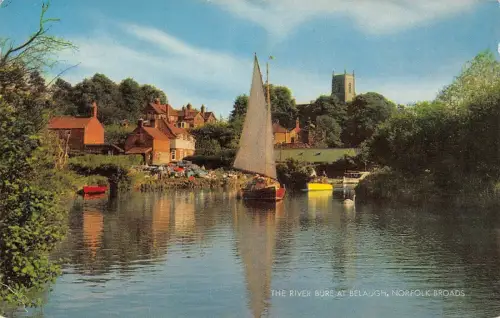 B103903 the river bure at belaugh norfolk broads ship bateaux uk