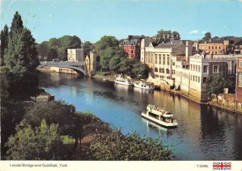 B102620 lendal bridge and guildhall york ship bateaux uk