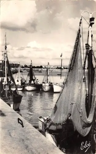 BR10288 Royan le port de peche Schiff bateaux france