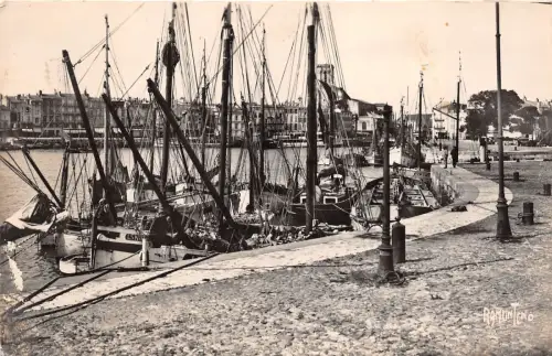 BR10535 Port de la Rochelle vers St Sauveur Schiff Bateaux Frankreich