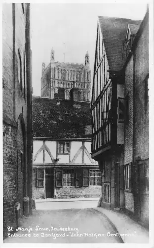 BR70016 St Mary S Lane Tewkesbury Echtfoto UK