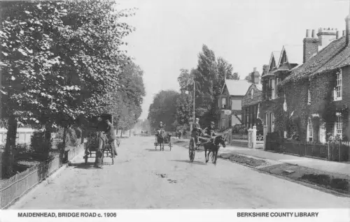 uk5619 maidenhead bridge road real photo uk