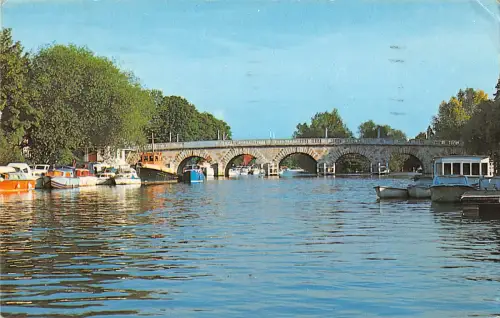 uk9202 the bridge maidenhead uk