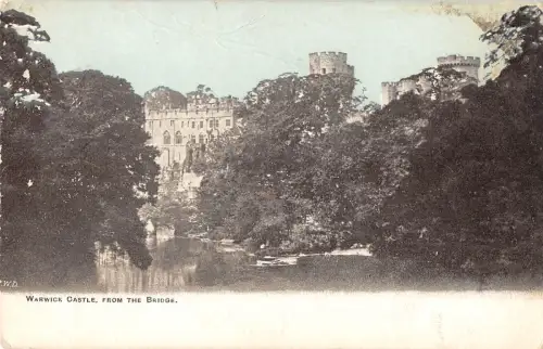 uk17600 warwick castle from the bridge uk