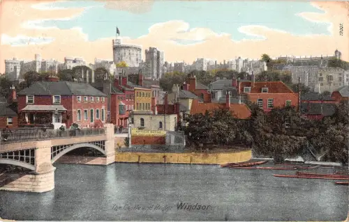 uk26782 castle and bridge windsor uk
