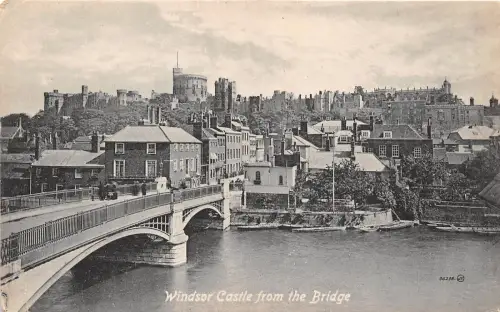 BR59936 Windsor Castle from the Bridge UK