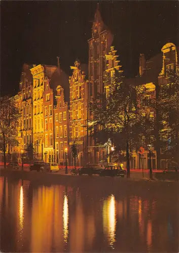 B108768 Niederlande Amsterdam Old Gables Nachtansicht Autos Voitures