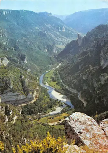 BT8946 Gorges du tarn vue panoramique prise du Point Sublime France